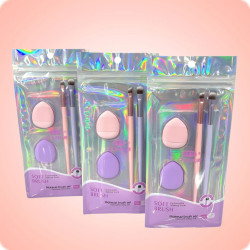KIT DE BROCHAS Y ESPONJAS 4PCS💋 $1,50