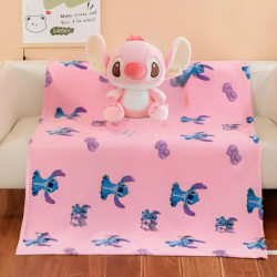 PELUCHE STITCH CON MANTA🧸 $16,50